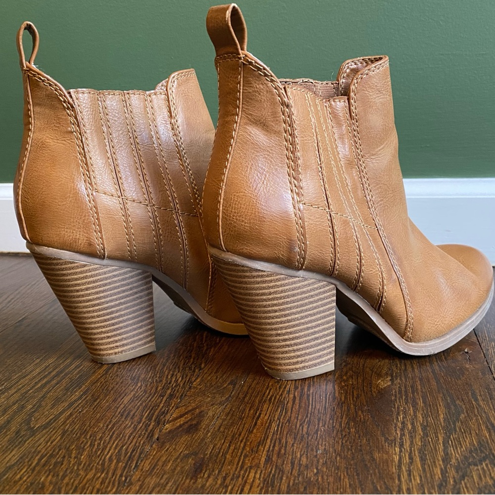 Camel Color Booties - Picture 2 of 4
